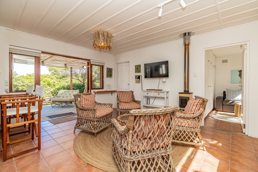 2 Bedroom Property for Sale in Keurboomstrand Western Cape